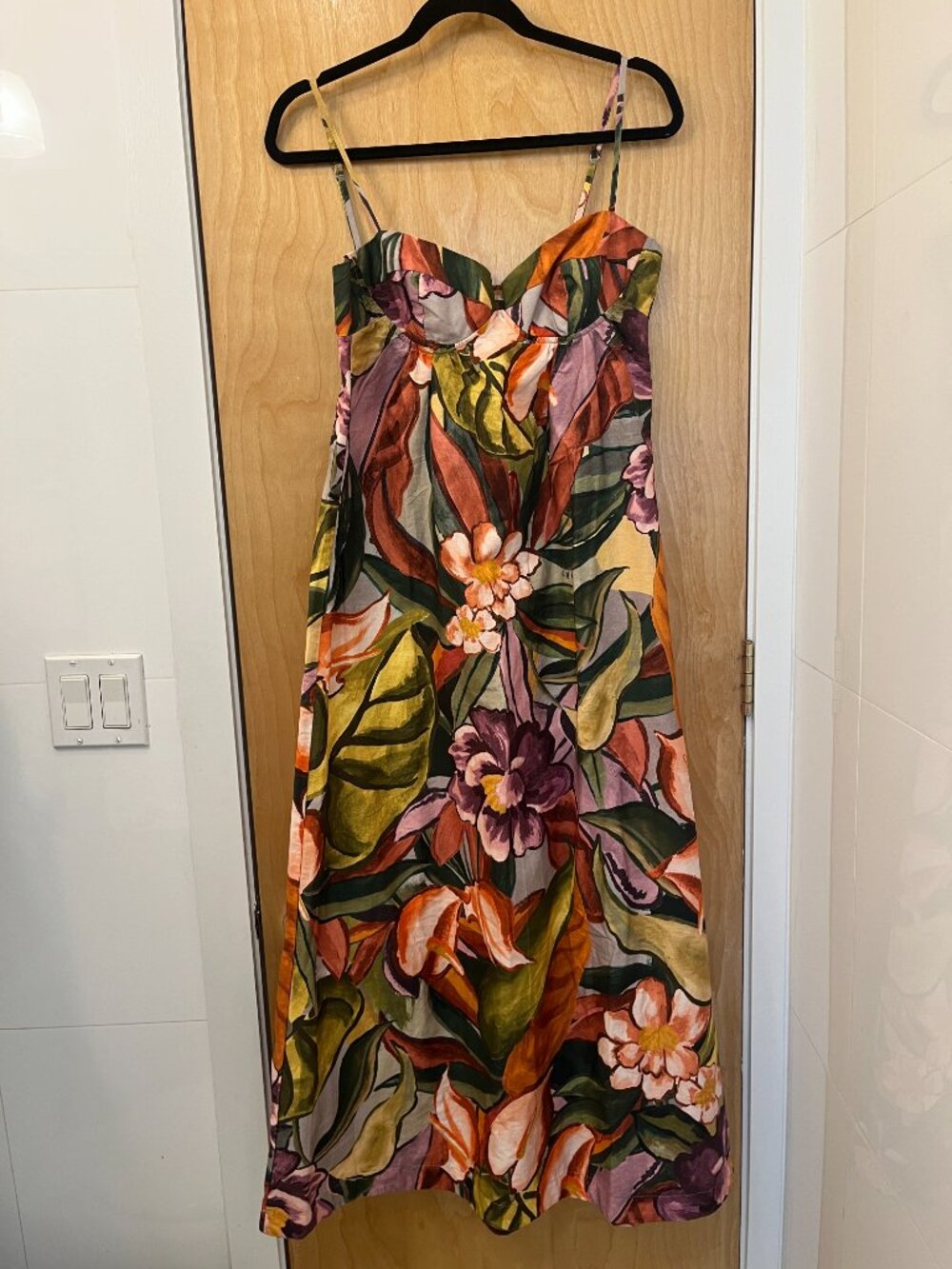 Farm Rio Maxi Dress Floral Pattern - Medium - Picture 4 of 5